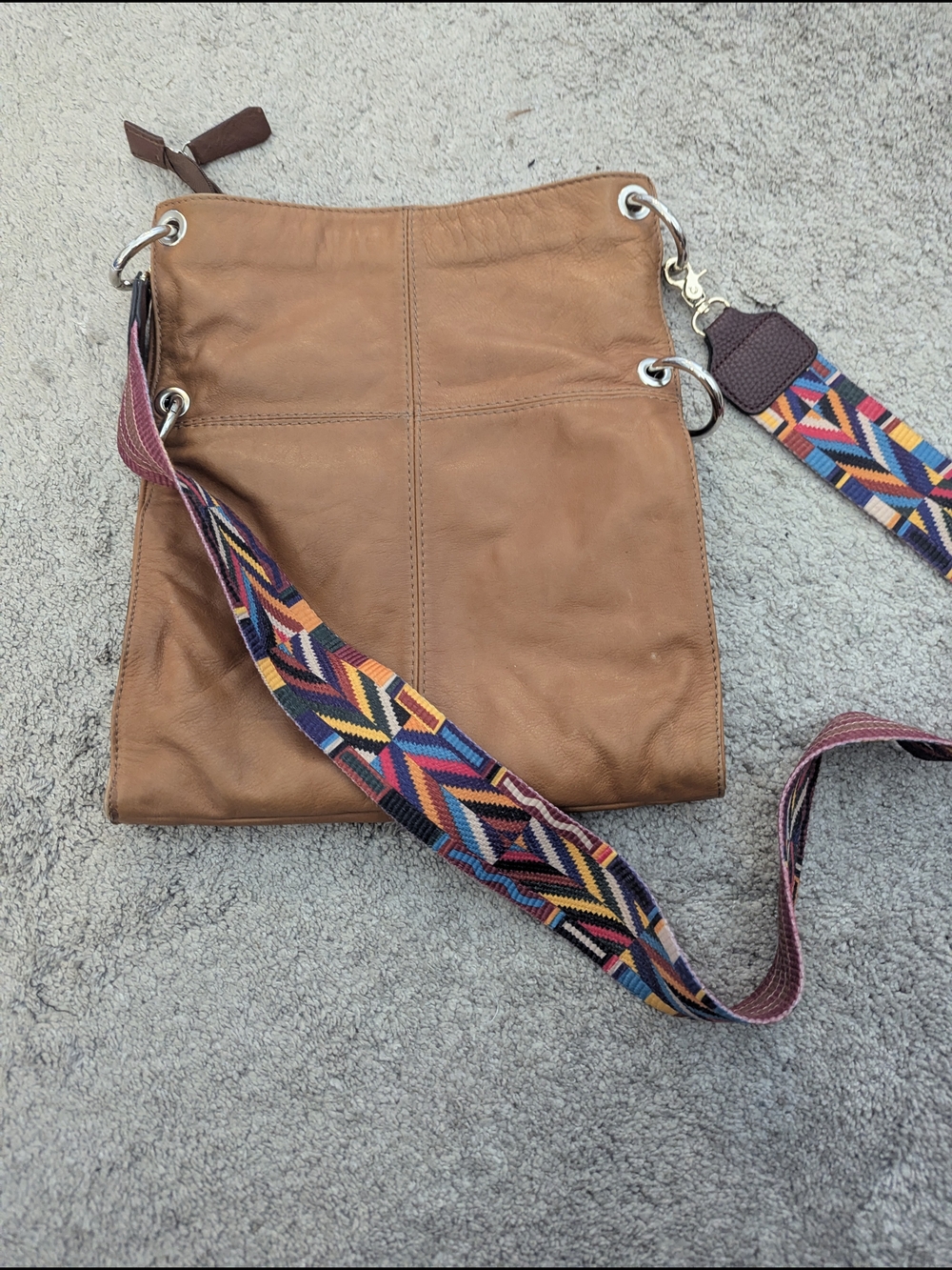 Lavorazione Artigianale Tan Leather Crossbody Bag with Multicolor Woven Strap